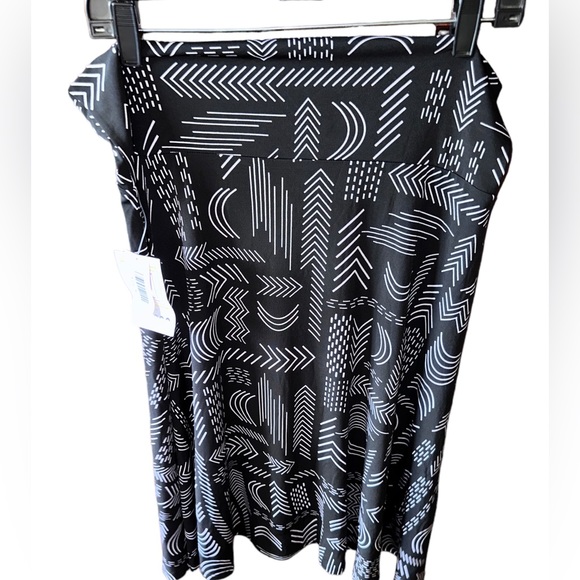 LuLaRoe Dresses & Skirts - Lularoe‎ XL black and white A line Azure skirt.NWT. Yoga style waistband